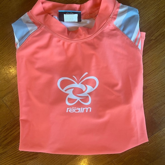 Realm ladies, rash, guard, sun, shirt, excellent condition, XL - Picture 3 of 9